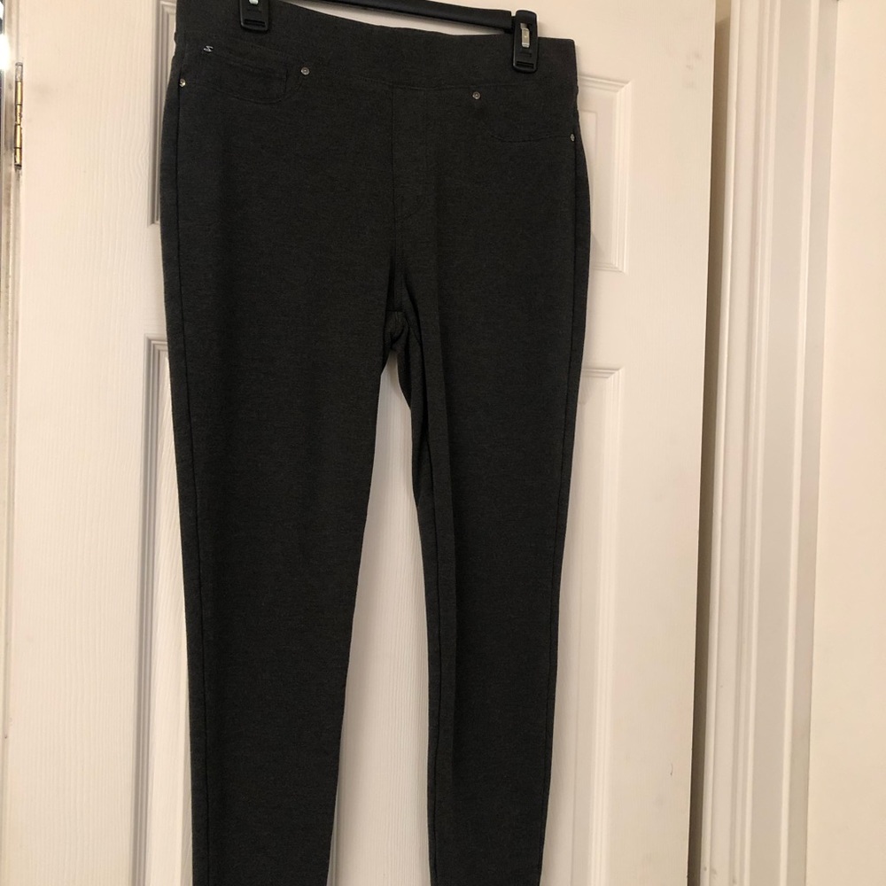 Seven7 grey pull on legging, size L